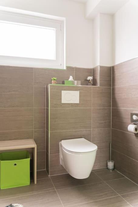 Ferienhaus Schoene Aussicht Ferienwohnung Gruen Hemfurth-Edersee Экстерьер фото
